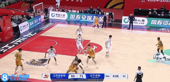 带队起势打出10-0！韦伯连送大帽造成24秒违例&飞身空接暴扣